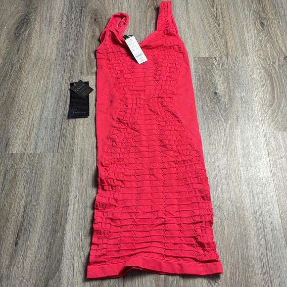 Bebe Body-con Sweetheart Neck Textured Dress Size M/L - Picture 6 of 16